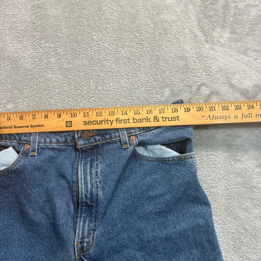 Levi's 550 Jeans Mens 38x32 Blue Relaxed Fit Tapered Leg Medium Wash Made in USA